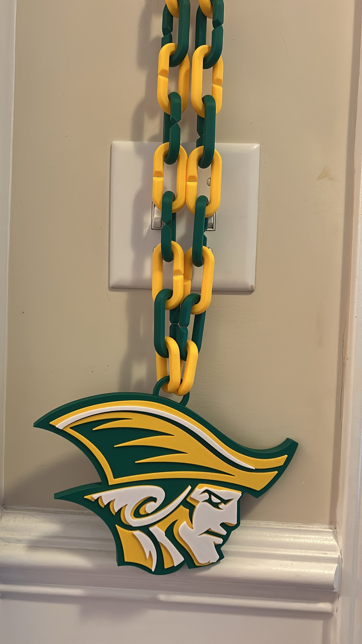 Independence High Inspired Big Chain